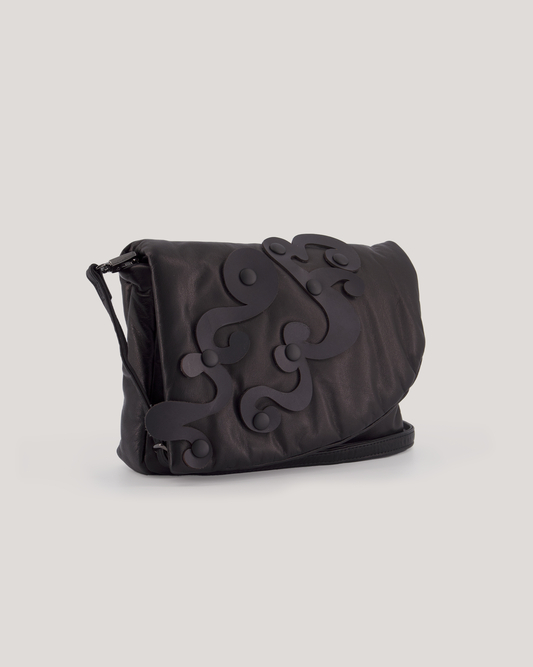 DISCORD BY YY DC QUILTING SHOULDER BAG